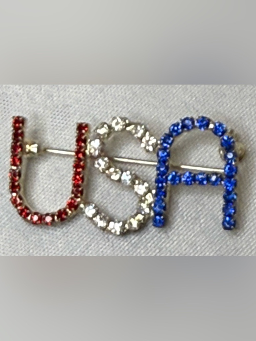 Vintage Patriotic Red White Blue USA Rhinestone Brooch